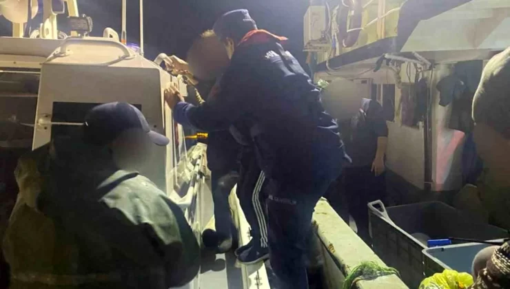 Muğla’da Balıkçı Teknesinde Rahatsızlanan Vatandaş Sahil Güvenlik Tarafından Kurtarıldı