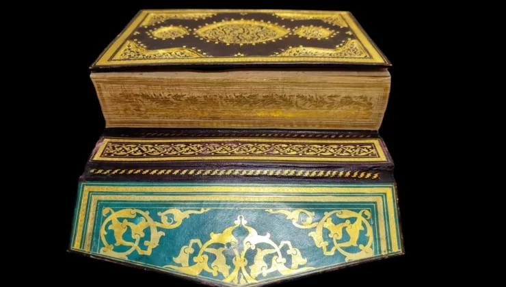 Osmanlı hat ekolünün kurucusunun yazdığı Kur’an-ı Kerim Türkiye’ye geri getirildi