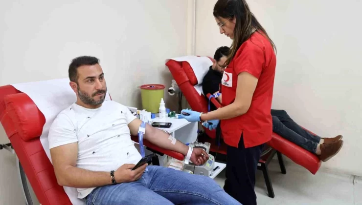 Türk Kızılayı Kan Stokları Azalıyor, Vatandaşlardan Kan Bağışı Çağrısı