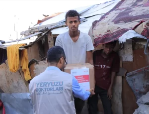 Yeryüzü Doktorları Yemen’de Ramazan Ayında İhtiyaç Sahiplerine Kumanya Dağıttı