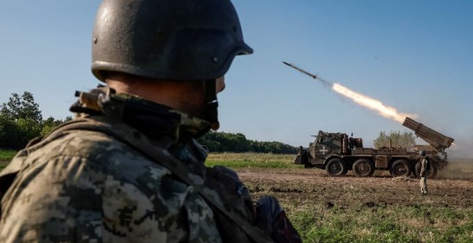 Rus güçleri Ukrayna’da 2 yerleşim birimini daha ele geçirdi